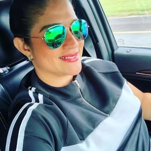 Meet your Posher, Vanessa